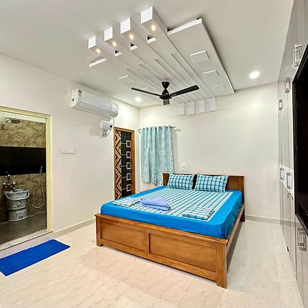 Truelife - 3Bhk Family Suites - Ps4 Pure Veg Restaurant On The Way To Balaji Temple - 2500 Sft Large Signature Apartment - Modular Kitchen - Super Fast Wifi, Smart Tv, 250 Jio Channels - Parking - Easy Access To All Temples - Top Service With Lots Of Tirupati Extérieur photo