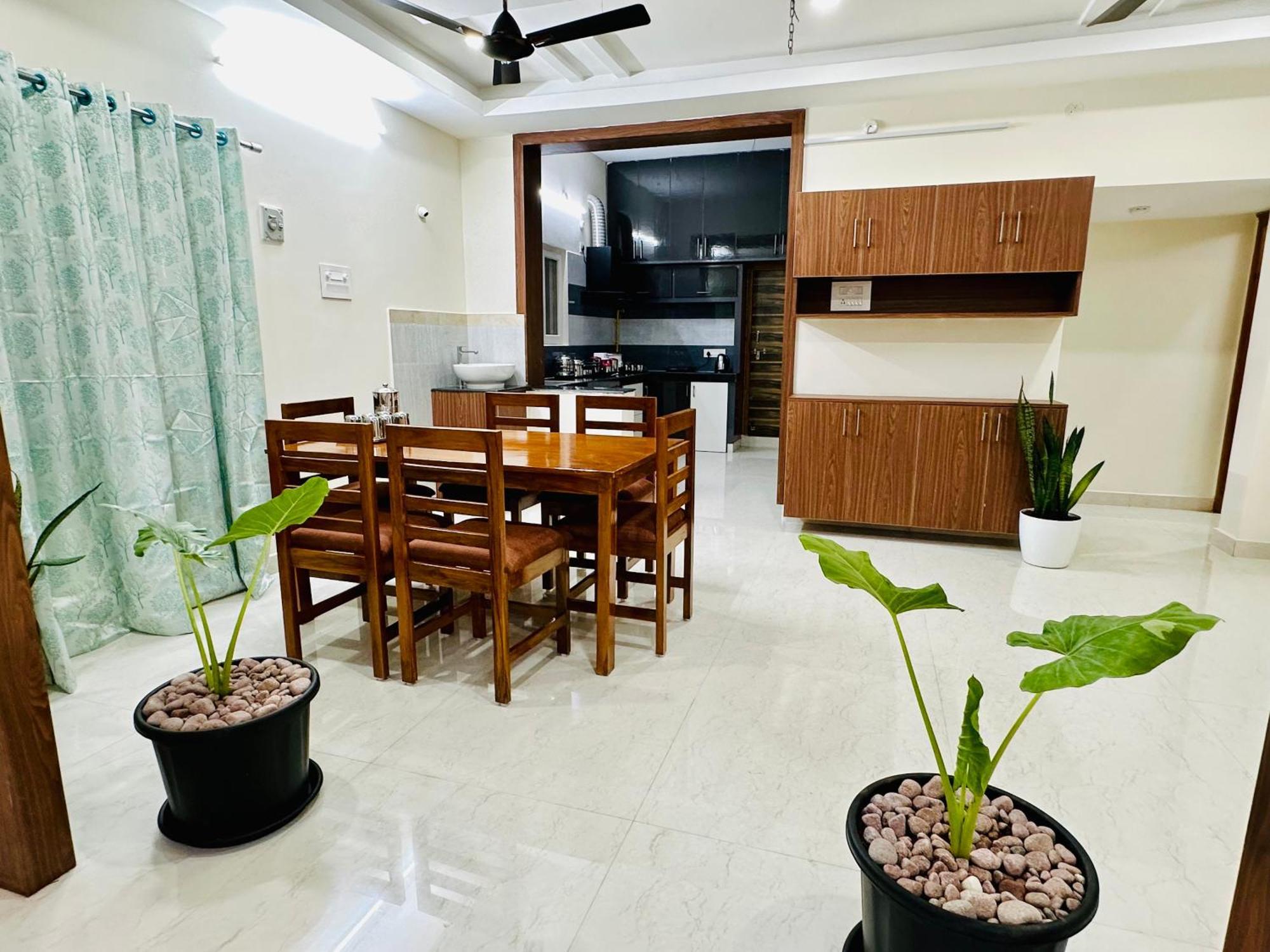Truelife - 3Bhk Luxury Suites - Ps4 Veg Restaurant, On The Way To Balaji Temple - 2500 Sft Large Signature Apartments - Modular Kitchen - Super Fast Wifi, Smart Tv, 250 Jio Channels - Parking - Easy Access To All Temples - Top Service With Lots Of Lo Tirupati Extérieur photo