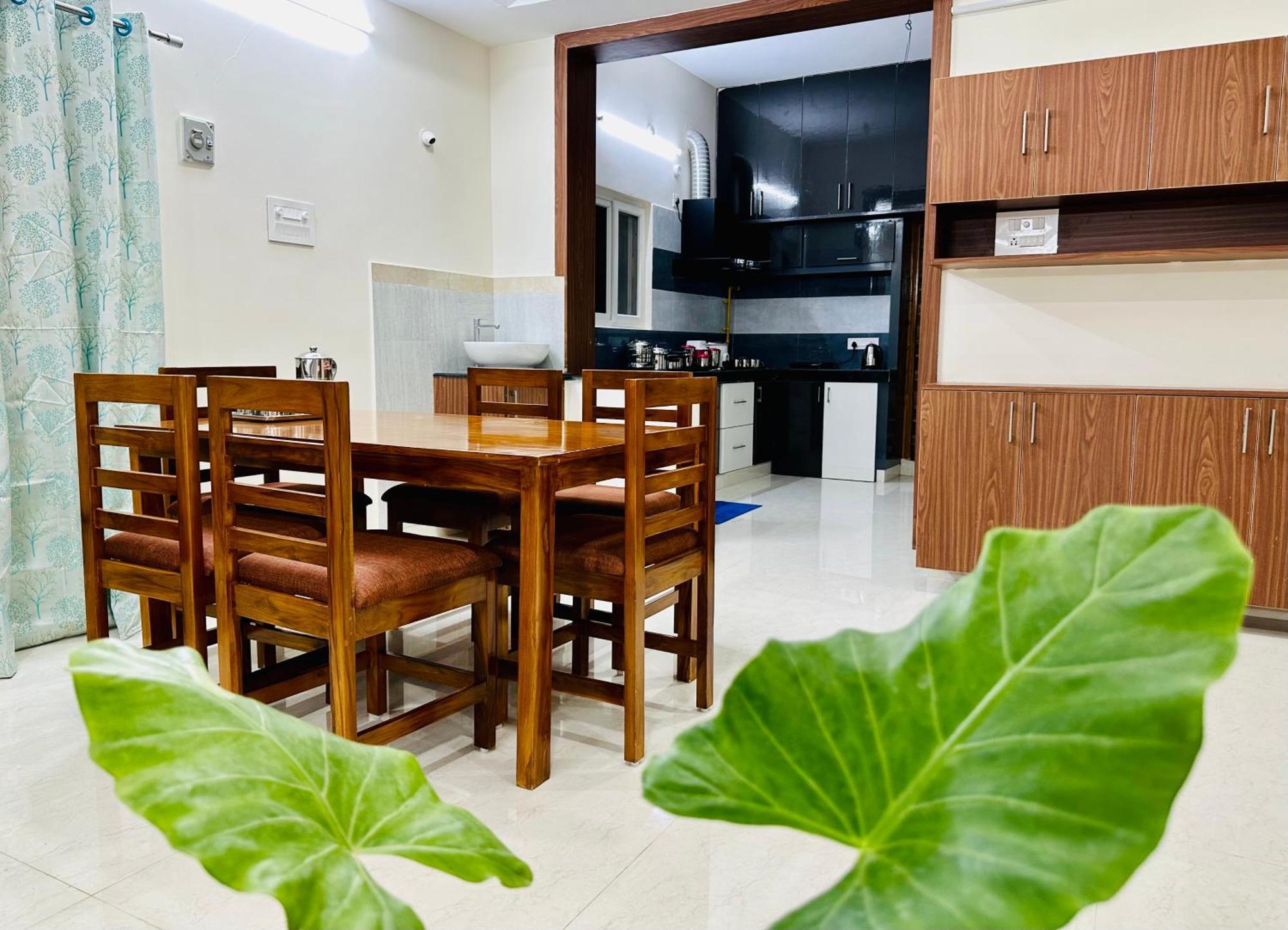 Truelife - 3Bhk Luxury Suites - Ps4 Veg Restaurant, On The Way To Balaji Temple - 2500 Sft Large Signature Apartments - Modular Kitchen - Super Fast Wifi, Smart Tv, 250 Jio Channels - Parking - Easy Access To All Temples - Top Service With Lots Of Lo Tirupati Extérieur photo