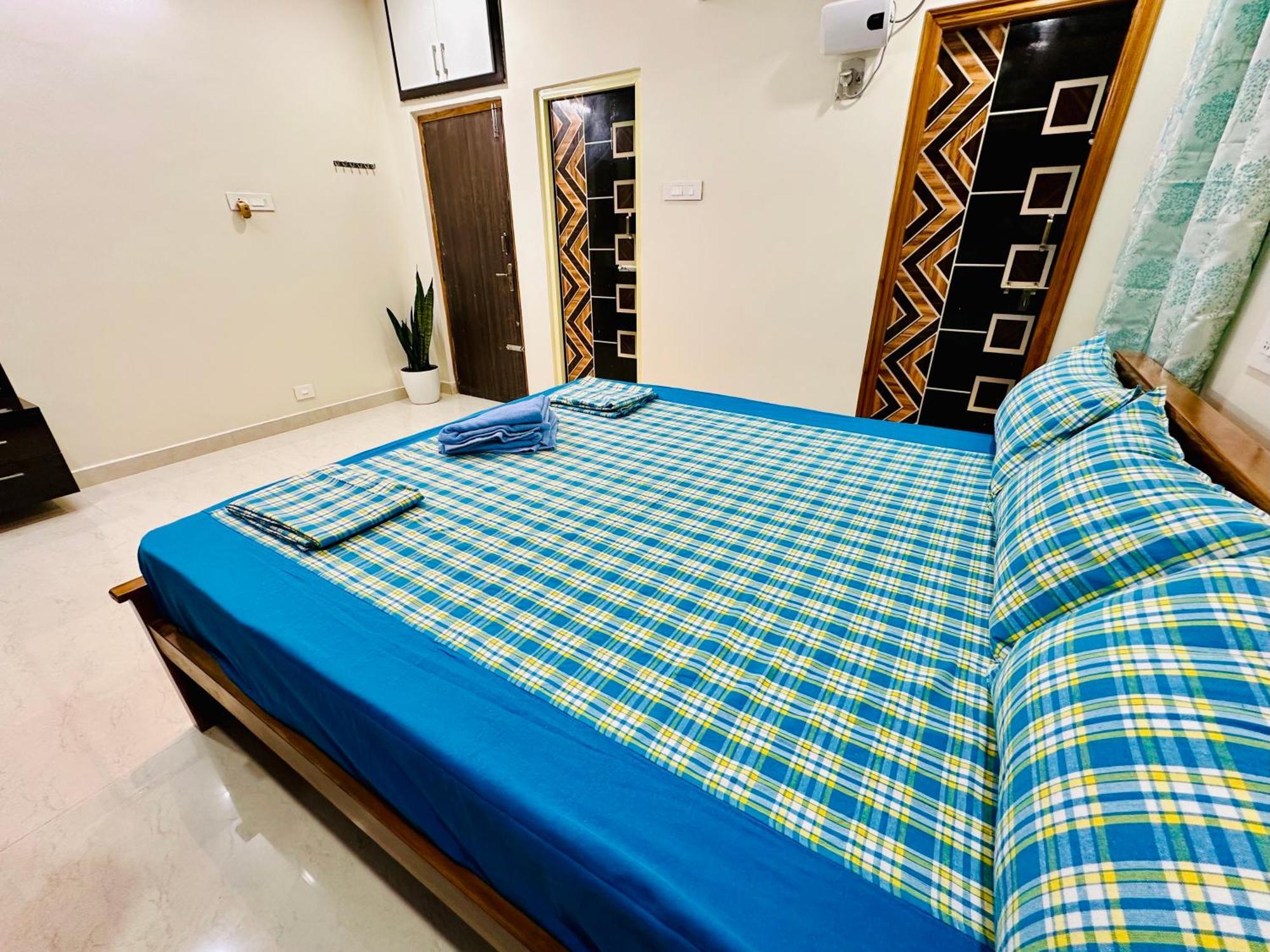 Truelife - 3Bhk Family Suites - Ps4 Pure Veg Restaurant On The Way To Balaji Temple - 2500 Sft Large Signature Apartment - Modular Kitchen - Super Fast Wifi, Smart Tv, 250 Jio Channels - Parking - Easy Access To All Temples - Top Service With Lots Of Tirupati Extérieur photo