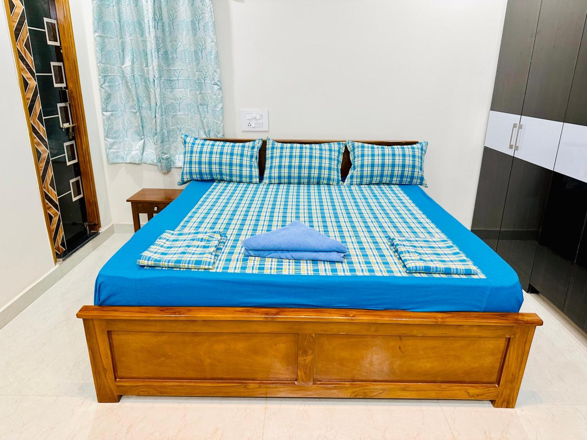 Truelife - 3Bhk Family Suites - Ps4 Pure Veg Restaurant On The Way To Balaji Temple - 2500 Sft Large Signature Apartment - Modular Kitchen - Super Fast Wifi, Smart Tv, 250 Jio Channels - Parking - Easy Access To All Temples - Top Service With Lots Of Tirupati Extérieur photo