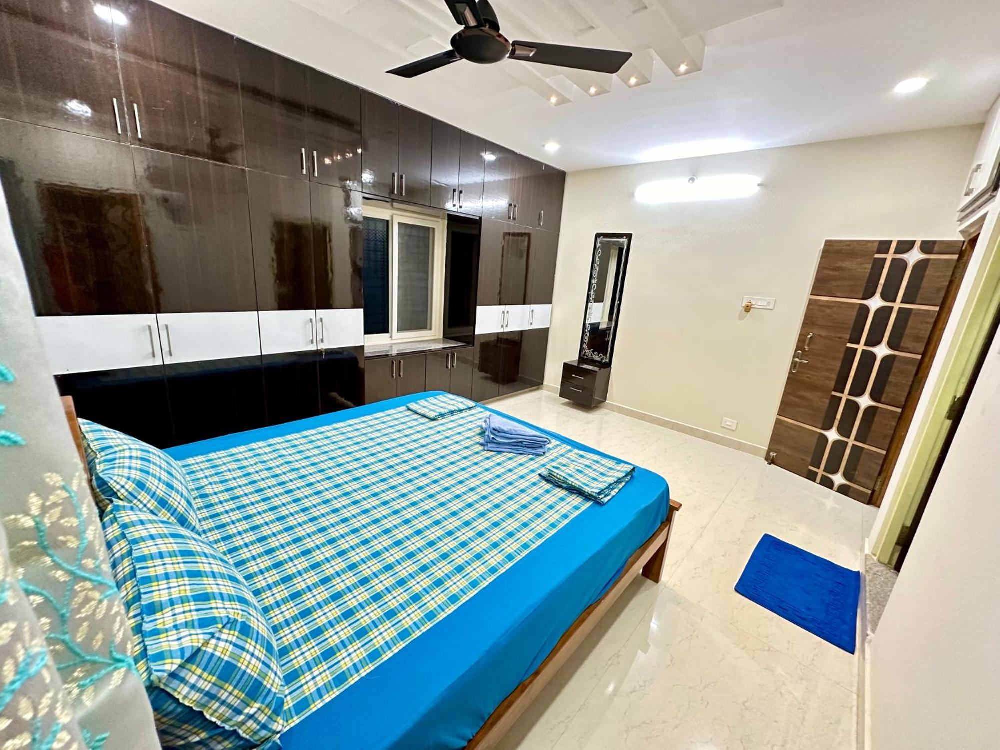 Truelife - 3Bhk Family Suites - Ps4 Pure Veg Restaurant On The Way To Balaji Temple - 2500 Sft Large Signature Apartment - Modular Kitchen - Super Fast Wifi, Smart Tv, 250 Jio Channels - Parking - Easy Access To All Temples - Top Service With Lots Of Tirupati Extérieur photo